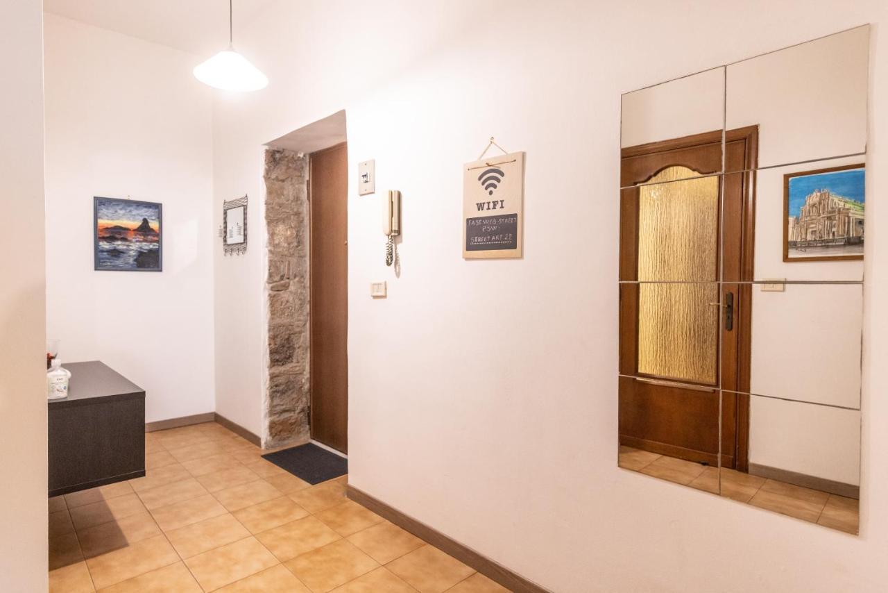 Street Art House Hotel Catania Exterior photo